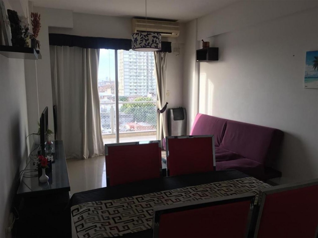 EXCELENTE DEPARTAMENTO 2 AMBIENTES, AMPLIOS Y MUY LUMINOSO