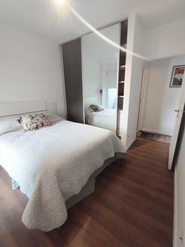 EXCELENTE DEPARTAMENTO AL FRENTE CON BALCON ATERRAZADO