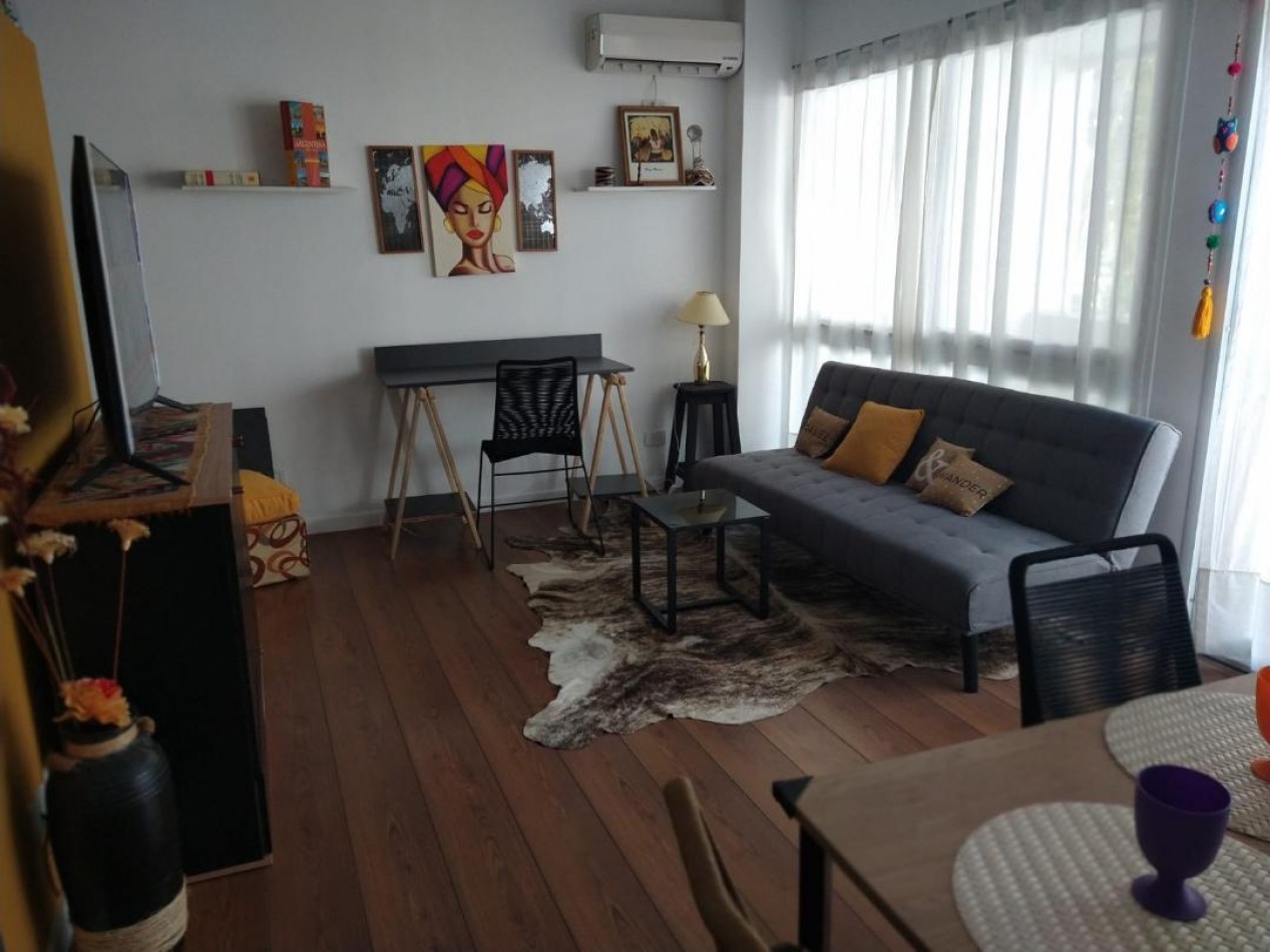 EXCELENTE DEPARTAMENTO AL FRENTE CON BALCON ATERRAZADO