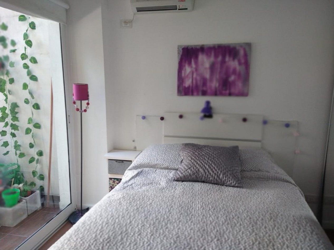 EXCELENTE DEPARTAMENTO AL FRENTE CON BALCON ATERRAZADO